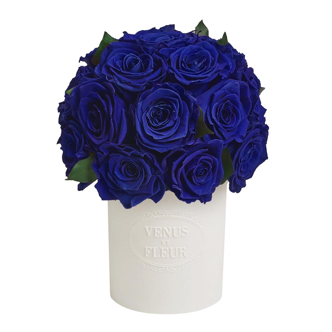 Fleura Vase with Eternity® Roses and Eternity™ Hedera Leaves